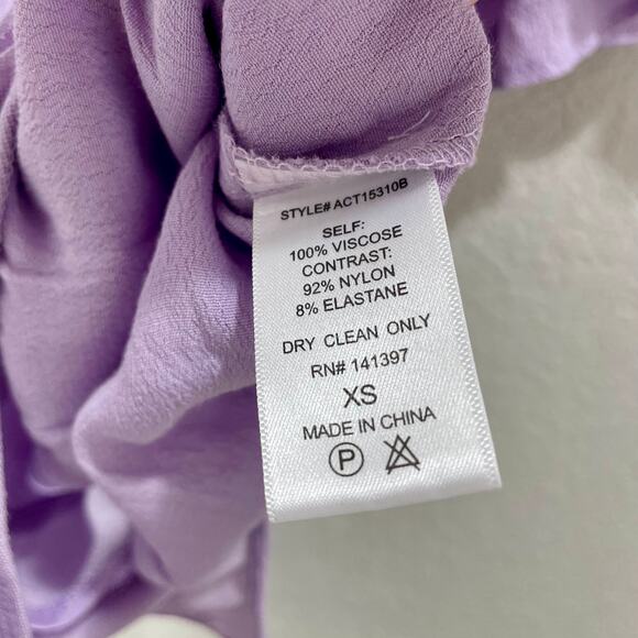 ASTR The Label Women's SZ XS Lavender Purple Short Sleeve Top Bodysuit Snaps EUC - Picture 7 of 8